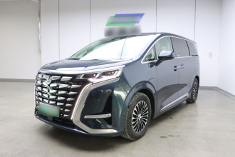 腾势D9 2022款 DM-i 970 四驱旗舰型