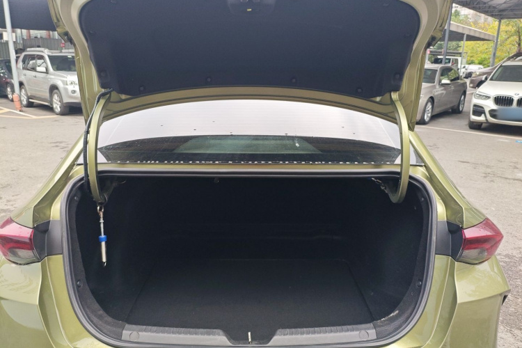 广汽传祺 影豹 2021款 270T DCT J15版局部细节23