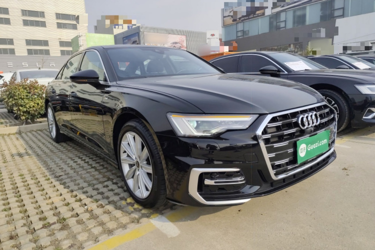 奥迪A6L 2024款 45 TFSI 臻选动感型车身外观3