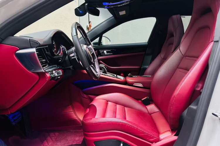 保时捷 2017款 Panamera 4 行政加长版 3.0T中控内饰7001