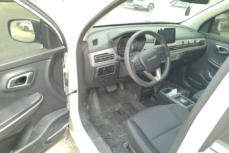 大运 悦虎 2022款 30.66kWh 两驱标准版中控内饰20