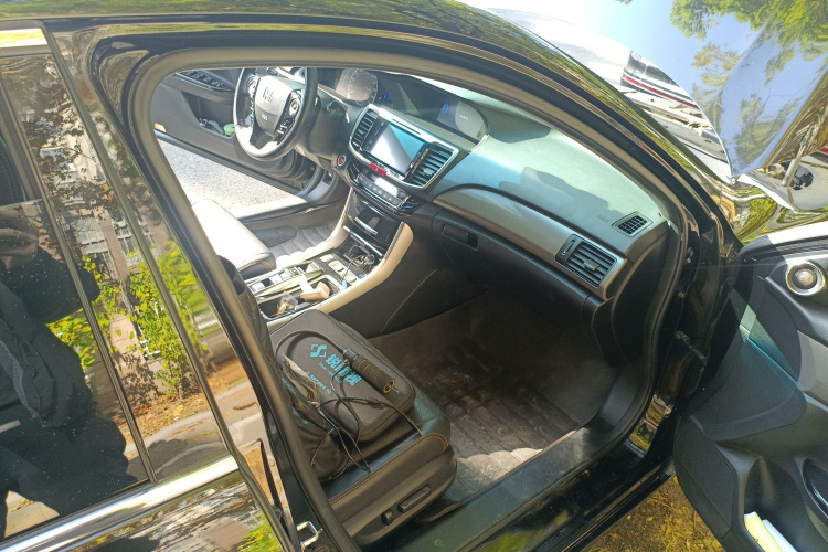 本田 雅阁 2016款 混动 2.0L 锐领版局部细节9005