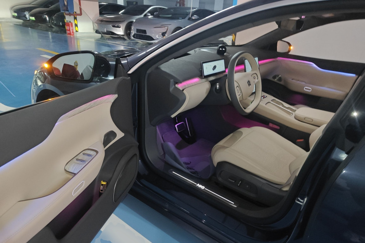 蔚来ET7 2024款 75kWh 行政版中控内饰20