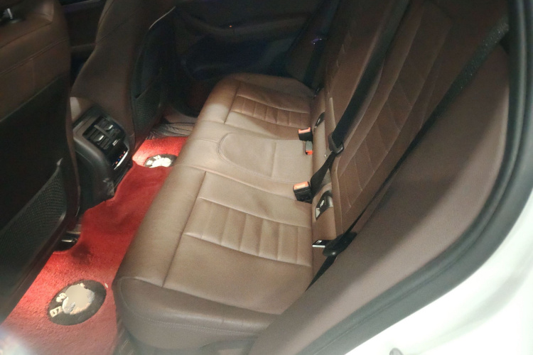 宝马X4 2019款 xDrive25i M运动套装中控内饰21