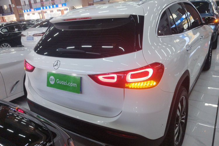 奔驰GLA 2022款 改款 GLA 200车身外观6004