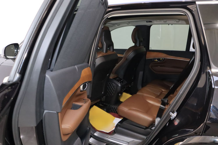 沃尔沃XC90 2020款 改款 T6 智逸豪华版 7座中控内饰7002