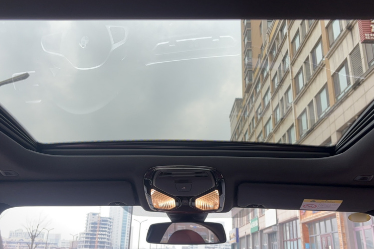 宝马3系 2024款 325i M运动曜夜套装局部细节22