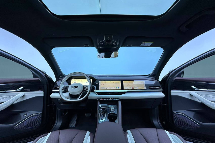 吉利汽车 星越L 2021款 2.0TD DCT EVO两驱智尊型中控内饰7001