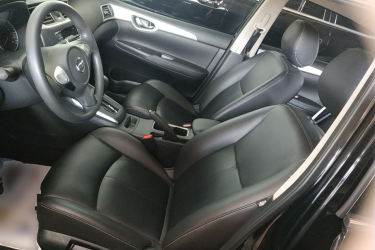 日产 轩逸 2024款 经典 1.6XE CVT舒适版中控内饰19