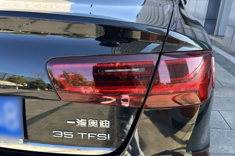奥迪A6L 2018款 30周年年型 35 TFSI 时尚型车身外观6009