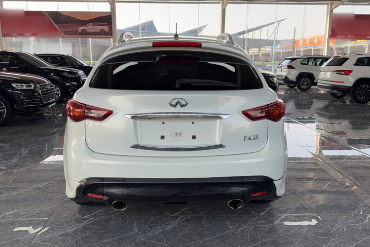 英菲尼迪FX 2011款 FX35 标准版车身外观6007