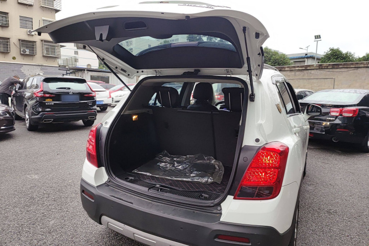 雪佛兰 创酷 2014款 1.4T 自动两驱豪华型机舱底盘23