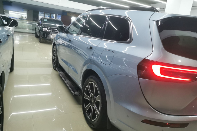 鸿蒙智行 问界M7 2024款 1.5T 智驾四驱Pro版 5座车身外观4