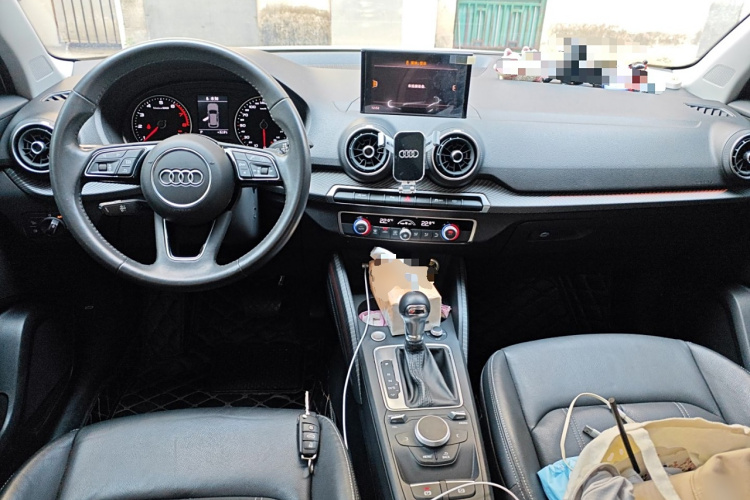 奥迪Q2L 2020款 35 TFSI 时尚动感型中控内饰12