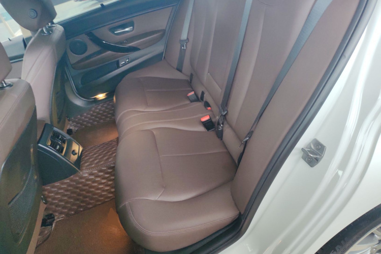 宝马3系 2019款 320Li 时尚型中控内饰21