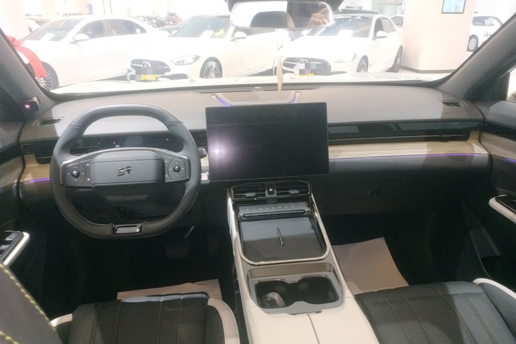 捷途山海L6 2024款 1.5TD DHT ULTRA中控内饰12