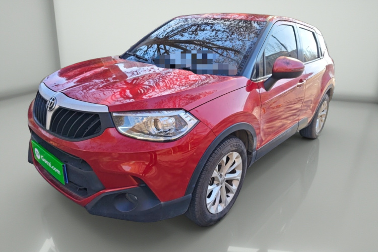 中华V3 2016款 1.5L 手动舒适型车身外观1