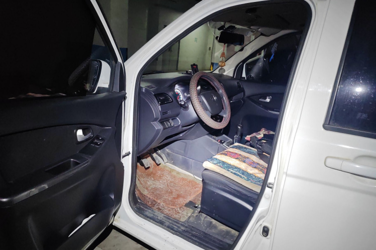 长安凯程 2019款 1.5L欧诺S经济型5座JL473QG中控内饰20