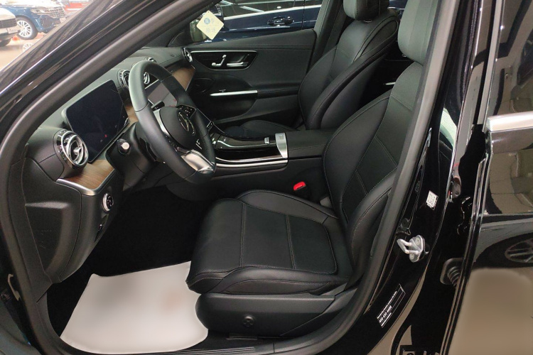 奔驰C级 2022款 C 260 L局部细节19