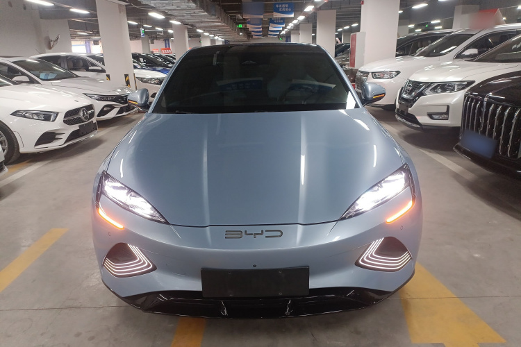 比亚迪 海豹 2022款 700km 长续航后驱版车身外观2