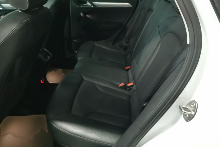 奥迪Q3 2018款 30周年年型 30 TFSI 风尚型中控内饰21