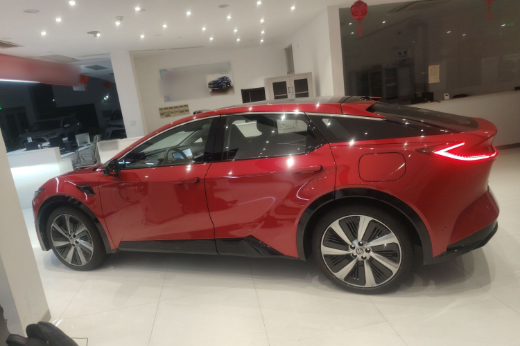 丰田bZ5 2025款 550 PRO智行版车身外观6003