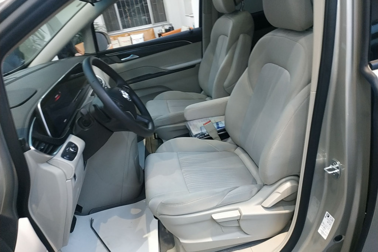 别克GL8 2022款 ES陆尊 653T 舒适型局部细节19