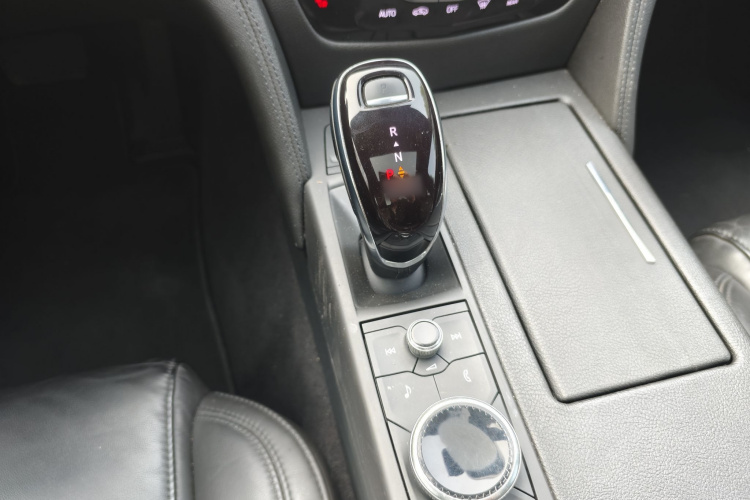 凯迪拉克CT6 2021款 28T 精英型局部细节18