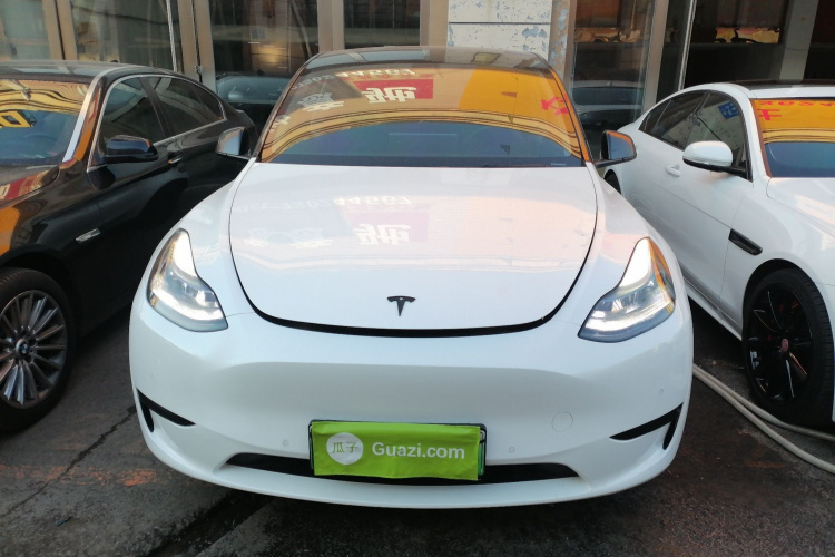 特斯拉 Model Y 2022款 后轮驱动版车身外观2