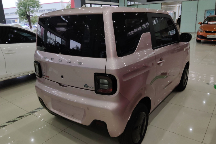 吉利银河 2023款 熊猫mini 200km 耐力熊车身外观7