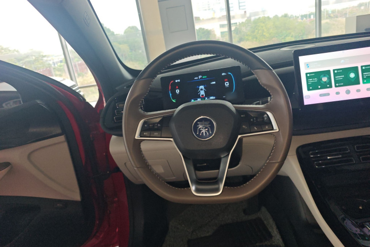 比亚迪 秦PLUS 2023款 冠军版 DM-i 55KM领先型中控内饰13