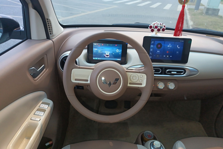 五菱汽车 宏光MINIEV 2025款 四门版 臻享+款局部细节13