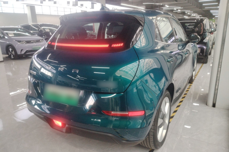 欧拉好猫 2023款 401km标准续航 豪华型 磷酸铁锂车身外观7