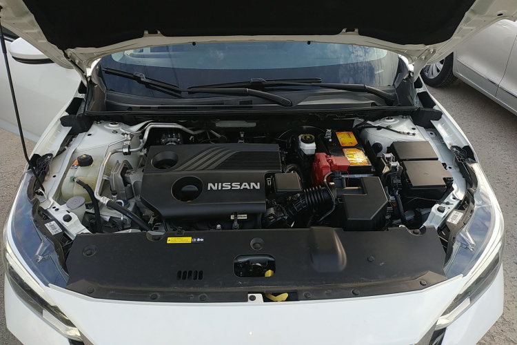 日产 轩逸 2020款 改款 1.6L XL CVT悦享版机舱底盘24