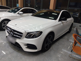 奔驰E级(进口) 2019款 E 260 运动版 4MATIC