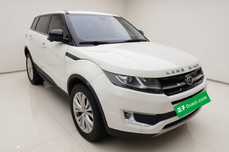 陆风X7 2015款 2.0T 全景尊贵版车身外观3