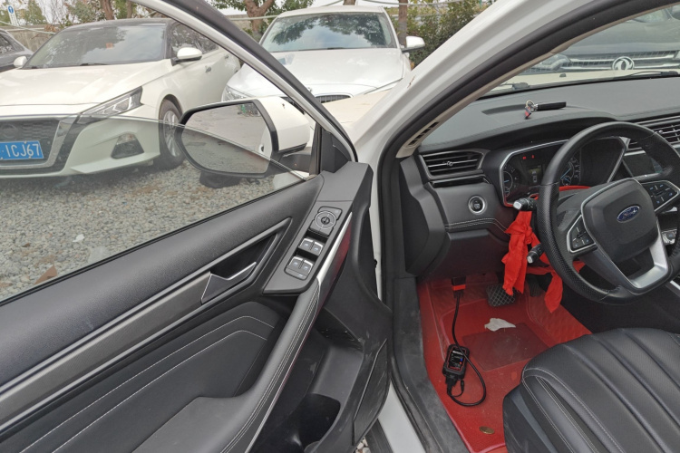 福特 2020款 领界S EcoBoost 145 CVT铂领型中控内饰20