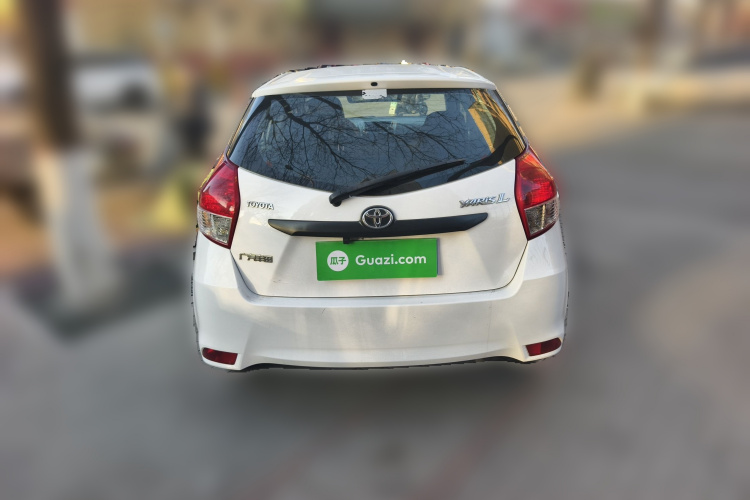 丰田 YARiS L 致炫 2014款 1.3E 手动魅动版车身外观6