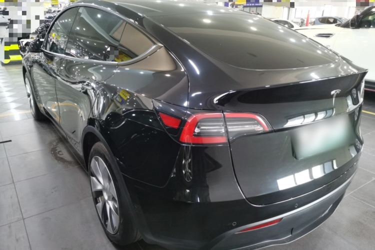 特斯拉 Model Y 2022款 后轮驱动版车身外观6003