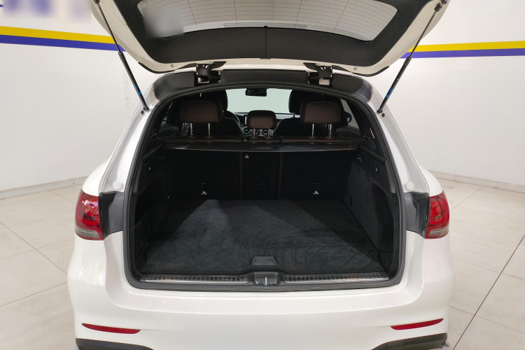 奔驰GLC 2020款 GLC 300 L 4MATIC 豪华型机舱底盘23