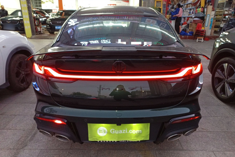 名爵 MG7 2023款 2.0T 自动猎美奢享版车身外观6