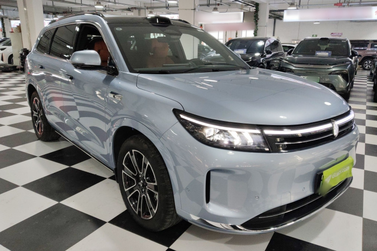 鸿蒙智行 问界M7 2024款 1.5T 智驾四驱Ultra版 5座车身外观3