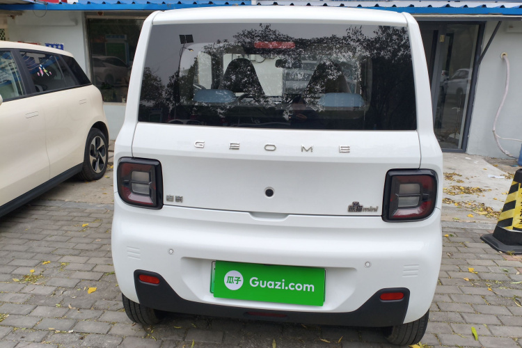 吉利银河 2023款 熊猫mini 120km 亚运熊车身外观6