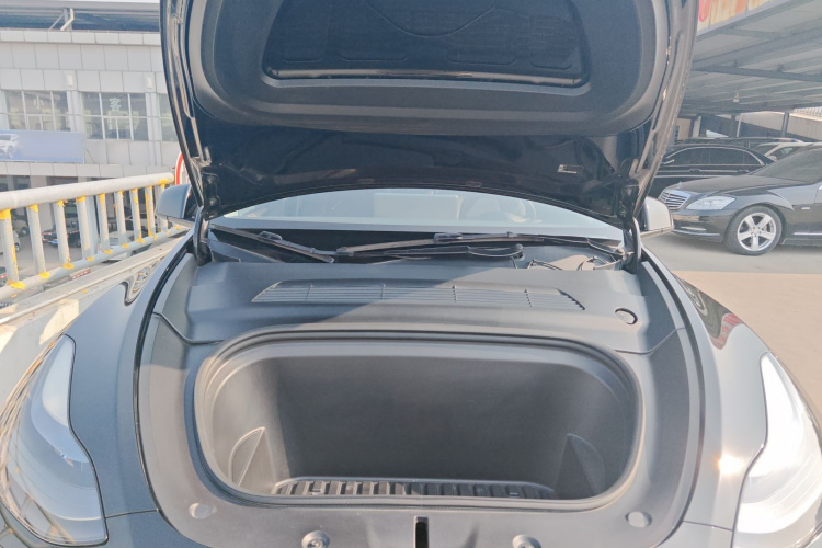 特斯拉 Model Y 2021款 标准续航后驱版局部细节24