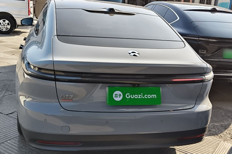 蔚来ET7 2022款 100kWh 首发版车身外观6