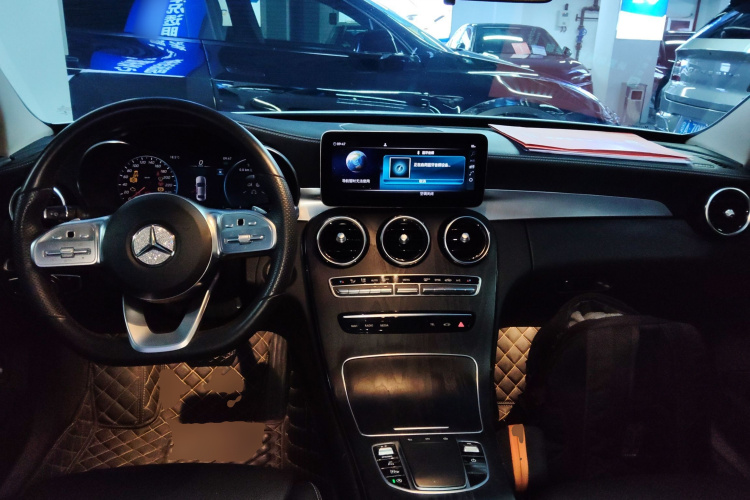 奔驰C级 2021款 C 260 L 运动版中控内饰12