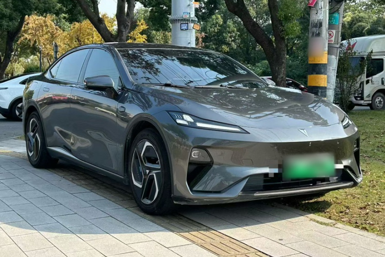 深蓝汽车 深蓝L07 2024款 530Max乾崑智驾ADS SE纯电版车身外观6006