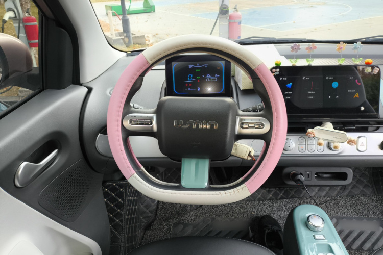 长安启源 长安Lumin 2022款 210km 香甜款中控内饰13