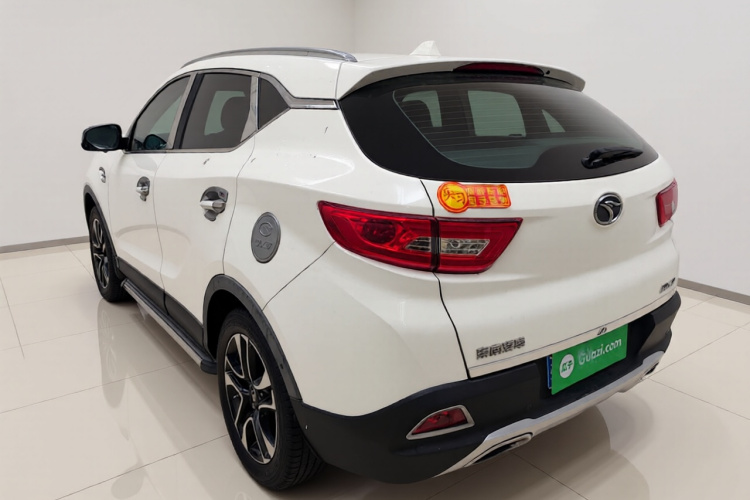 东南DX7 2015款 1.5T 自动尊贵型车身外观5