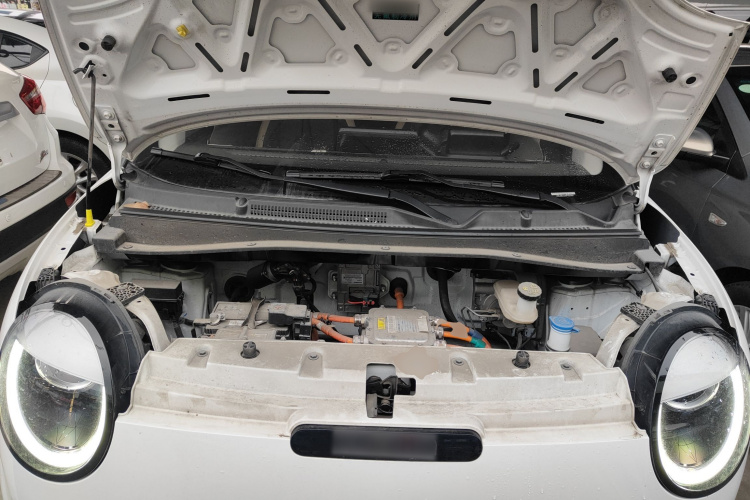 长安启源 长安Lumin 2022款 210km 香甜款机舱底盘24